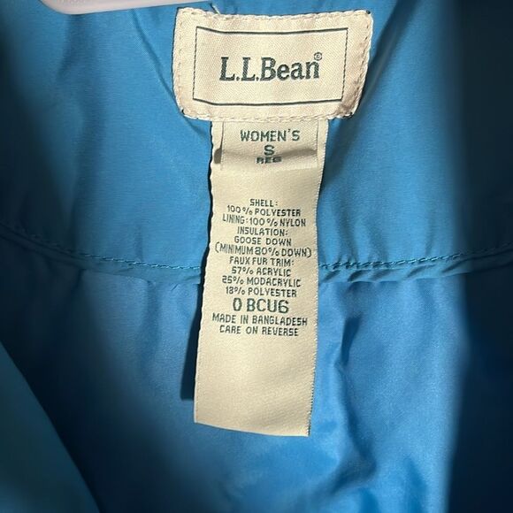 LL BEAN Goose down coat - Picture 7 of 9